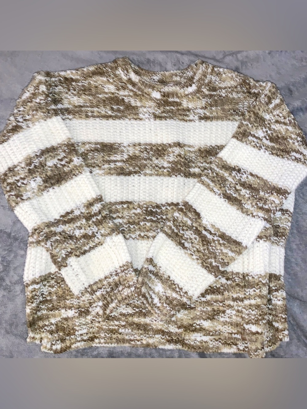 SO Chenille Striped Crew Neck Sweater size large